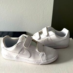 NIKE  Court Royale Little Kids Shoe Leather -Size 2.5 years White